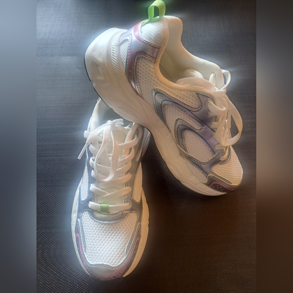 Dream Sneakers - Ladies Size 7.5